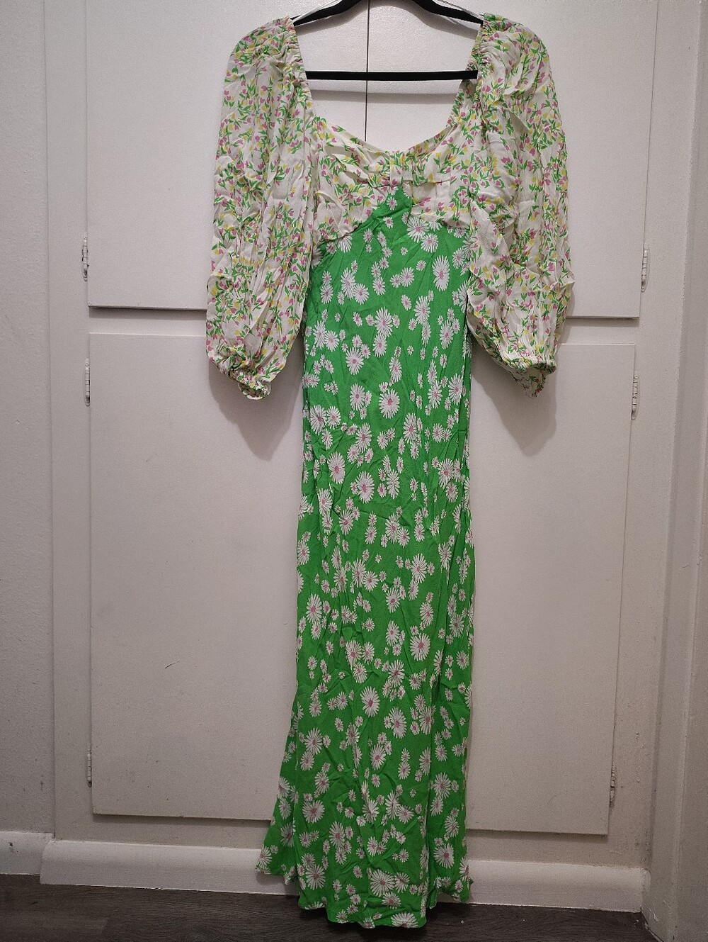 NWT RICO x Target Daisy Floral Puff Sleeve Swing Dress Size 2 Green Midi Boho